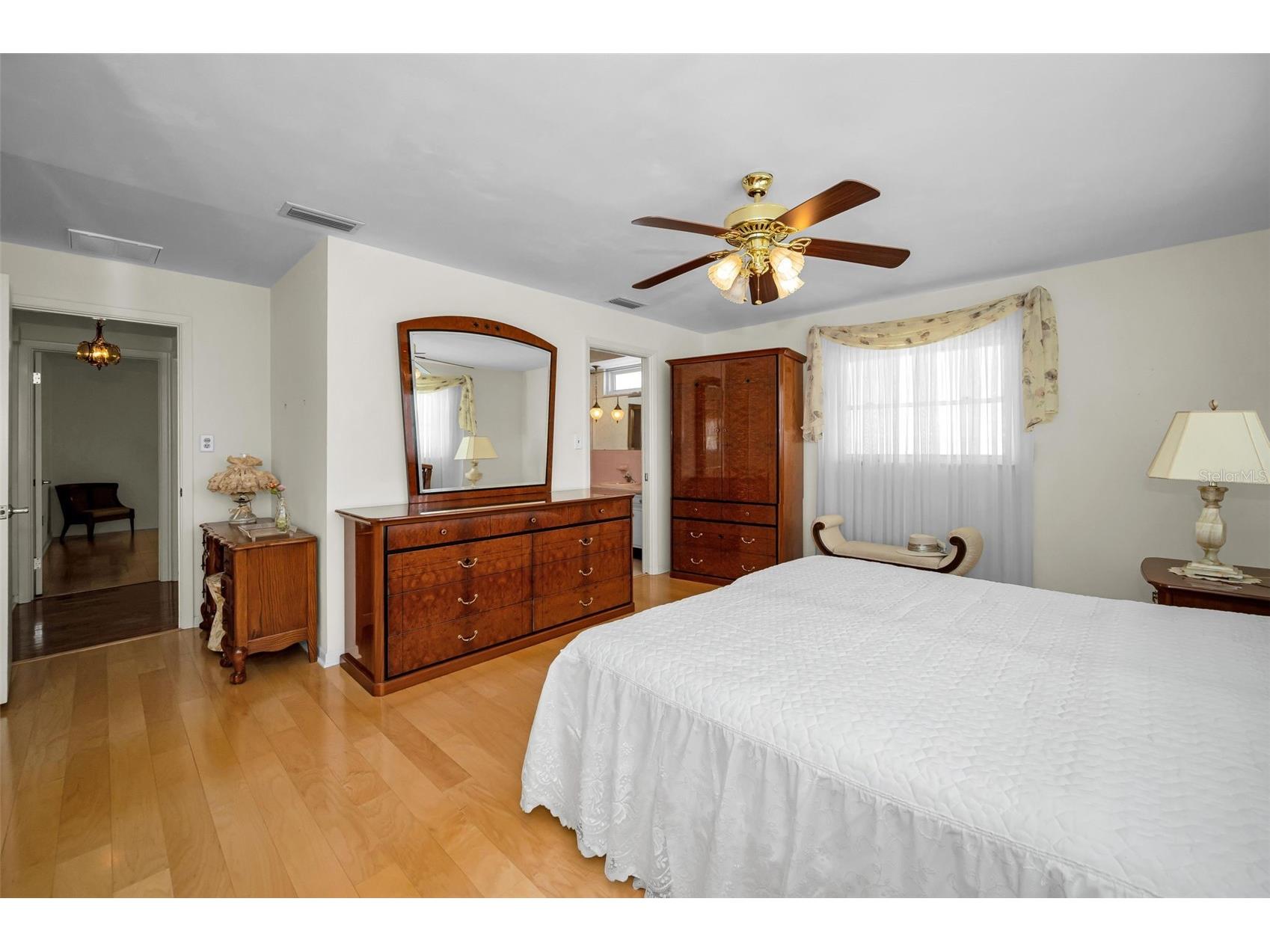 516 Harbor Drive N Indian Rocks Beach FL 33785 TB8508298 image45
