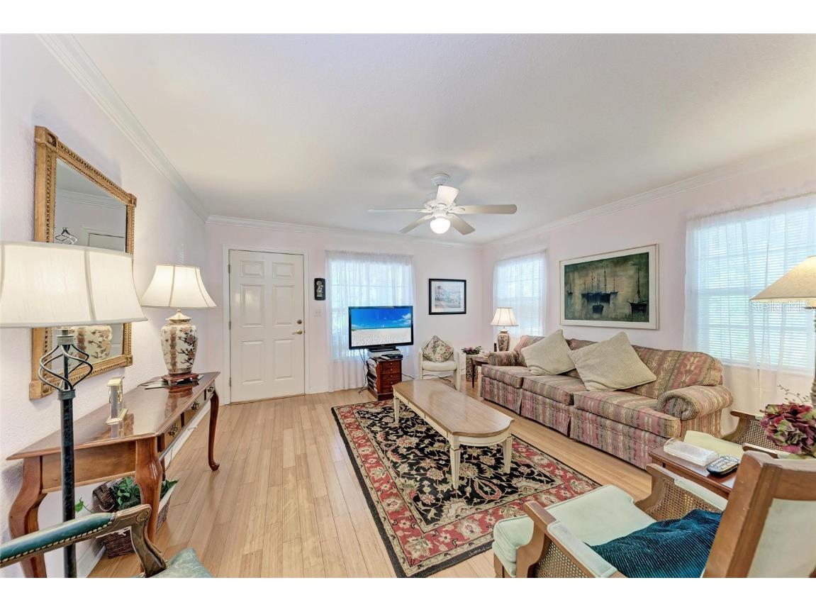 516 Howard Court Sarasota FL 34236 A4660708 image11