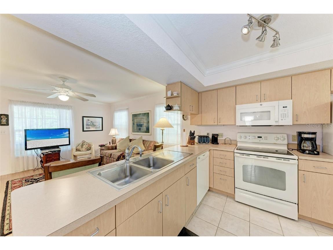 516 Howard Court Sarasota FL 34236 A4660708 image14