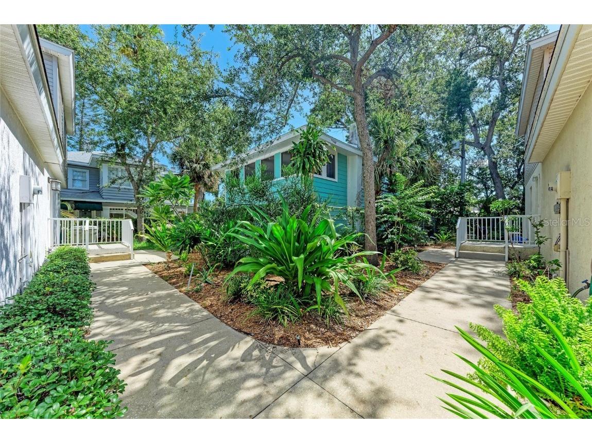 516 Howard Court Sarasota FL 34236 A4660708 image36