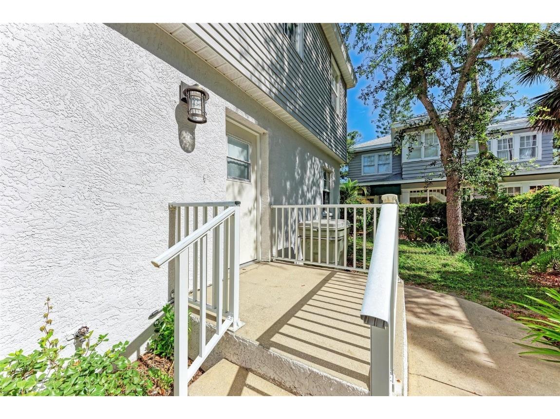 516 Howard Court Sarasota FL 34236 A4660708 image37