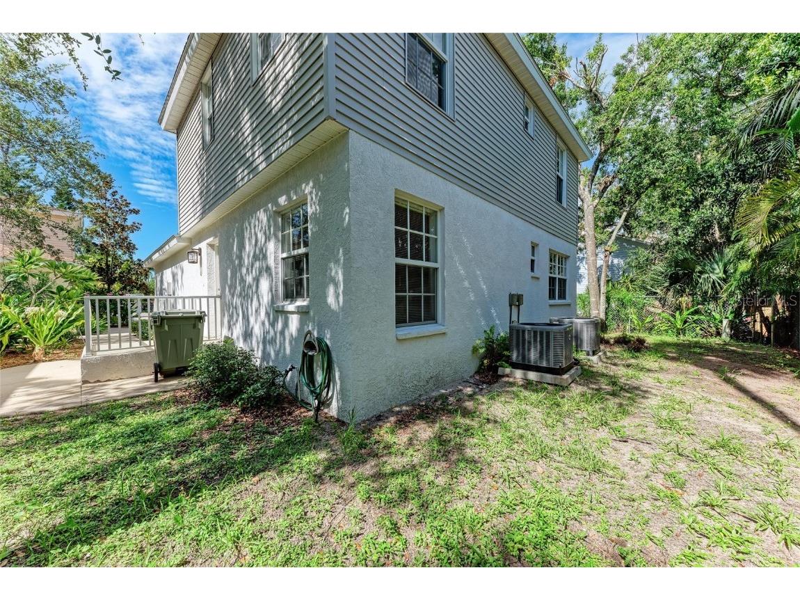 516 Howard Court Sarasota FL 34236 A4660708 image38