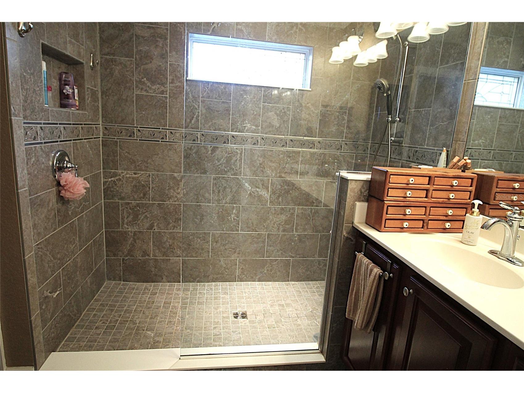 516 Lago Loop Davenport FL 33837 G5111436 image13