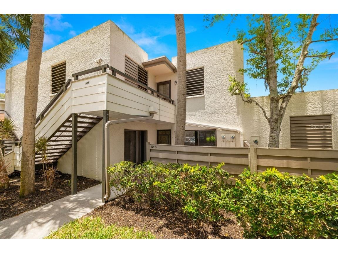 516 Lakeside Drive Bradenton FL 34210 A4614607 image1