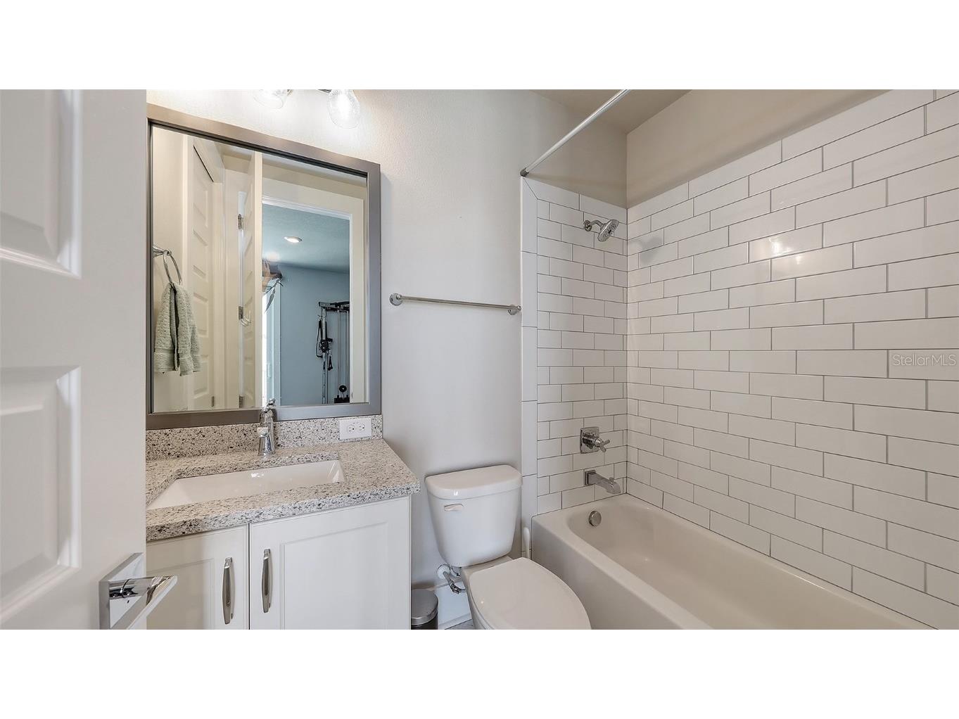 516 Laurel Park Drive Sarasota FL 34236 A4658672 image28