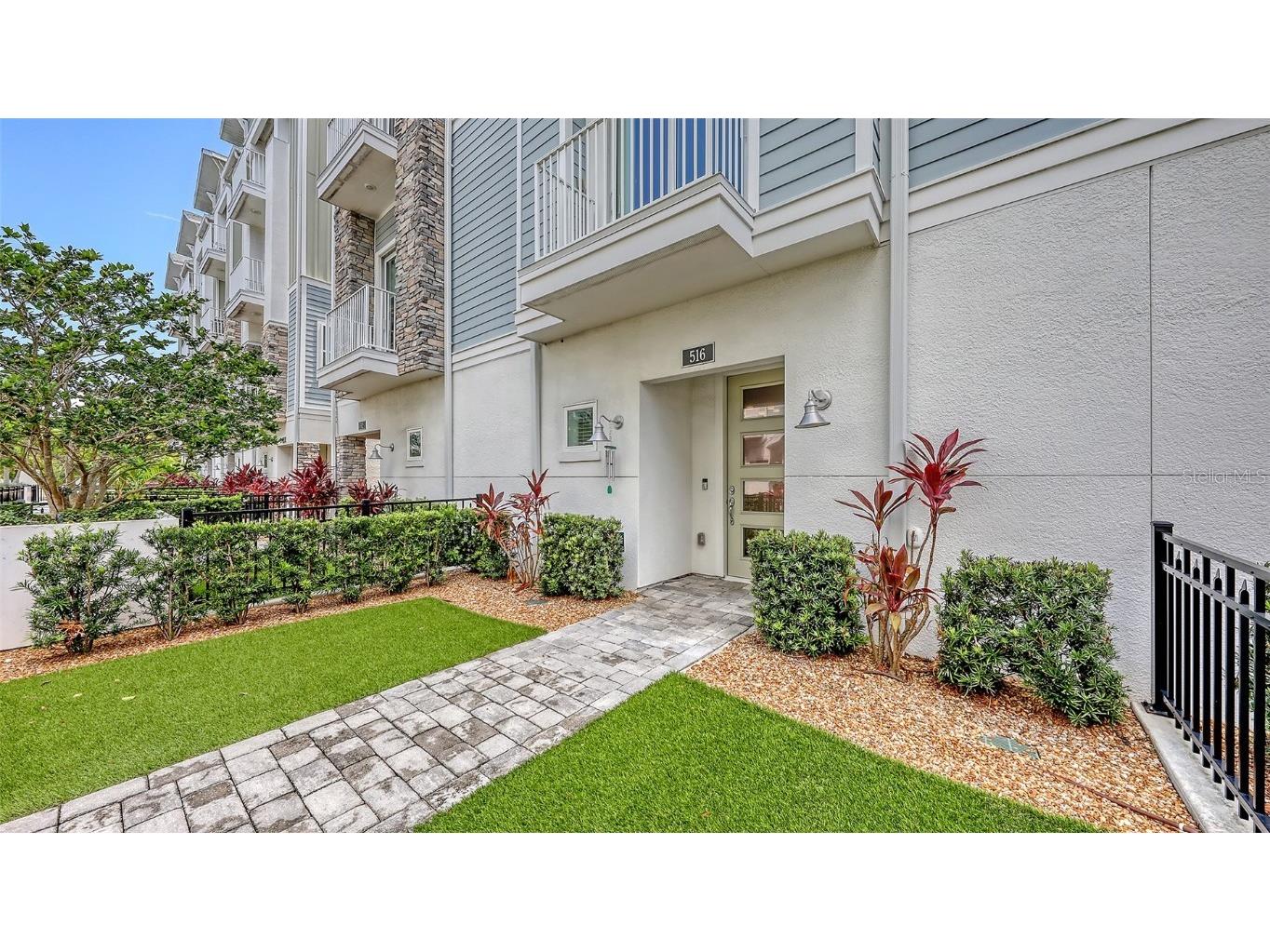 516 Laurel Park Drive Sarasota FL 34236 A4658672 image3