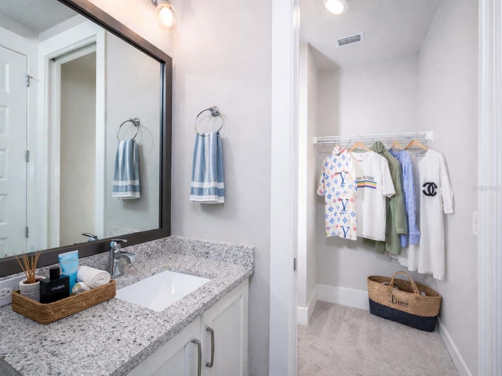 516 Laurel Park Drive Sarasota FL 34236 A4677304 image35