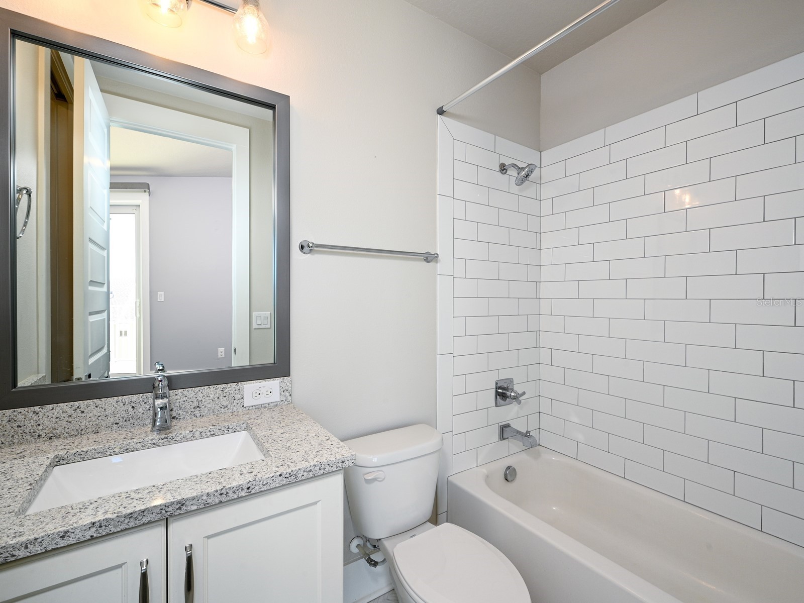 516 Laurel Park Drive Sarasota FL 34236 A4677304 image40