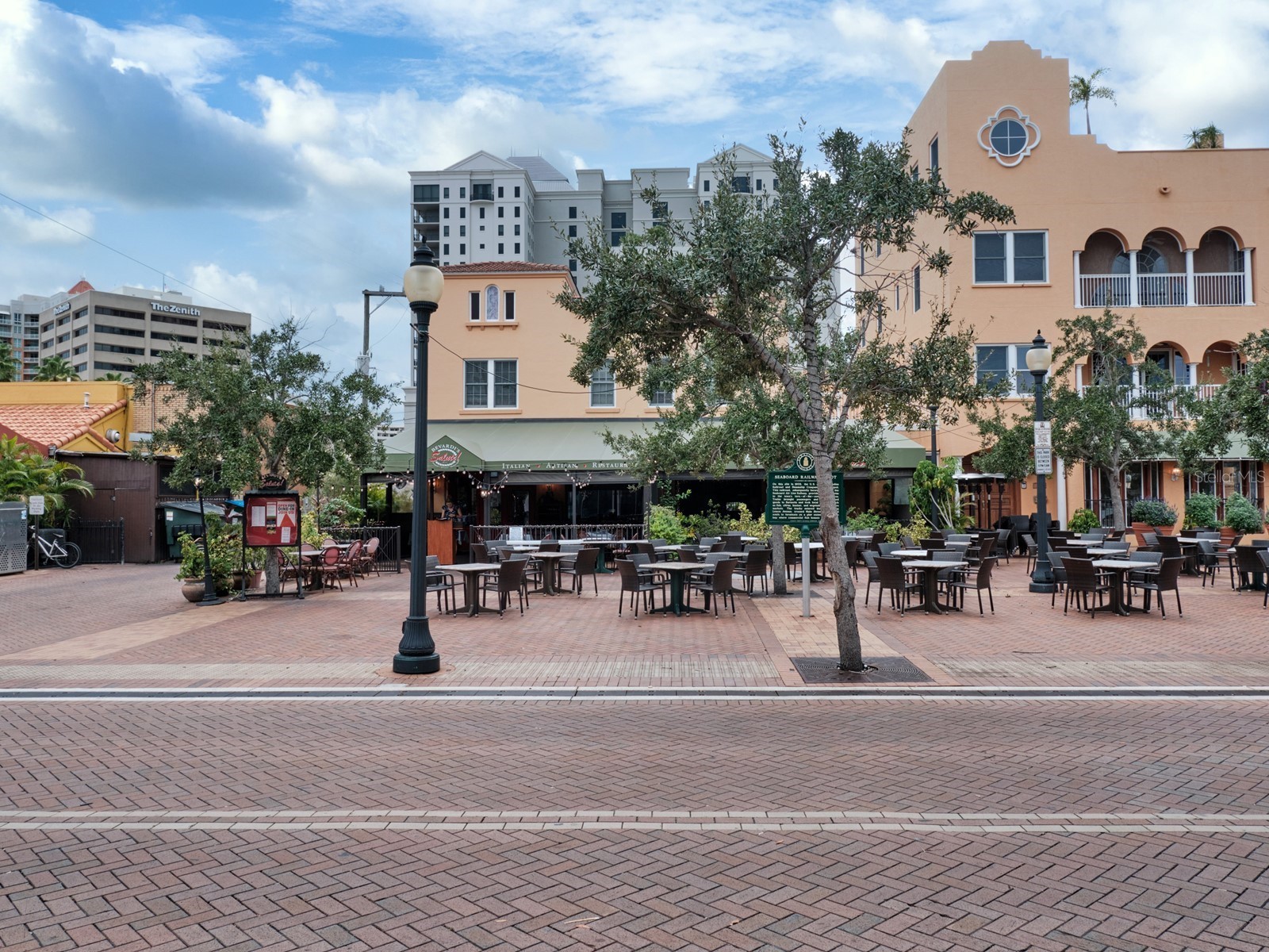 516 Laurel Park Drive Sarasota FL 34236 A4677304 image66