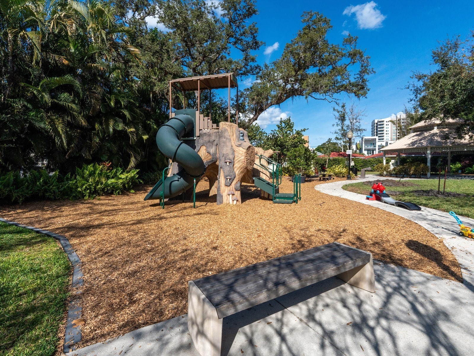 516 Laurel Park Drive Sarasota FL 34236 A4677304 image77