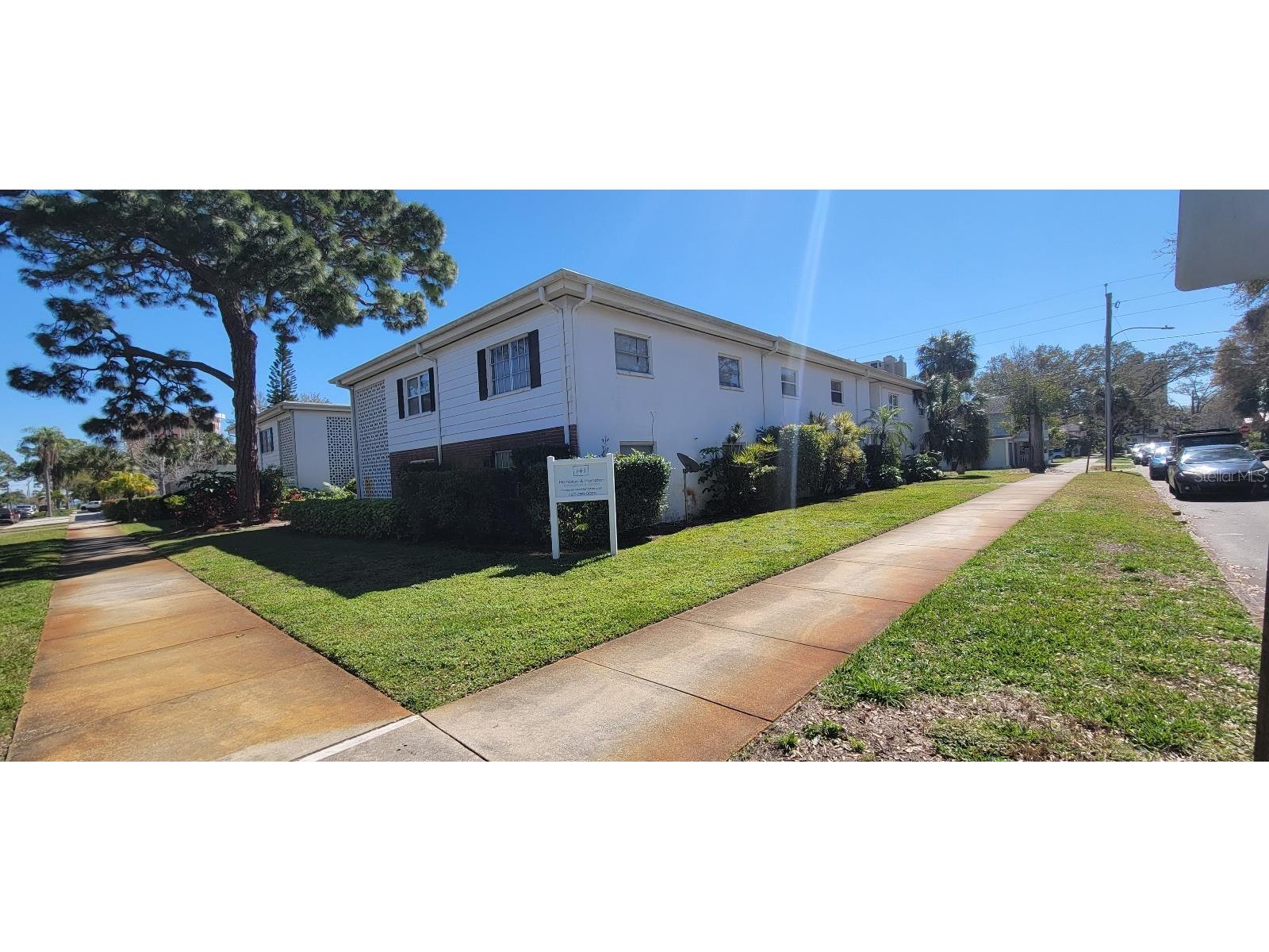 516 NE 12th Avenue NE #4 Saint Petersburg FL 33701 O6188197 image1