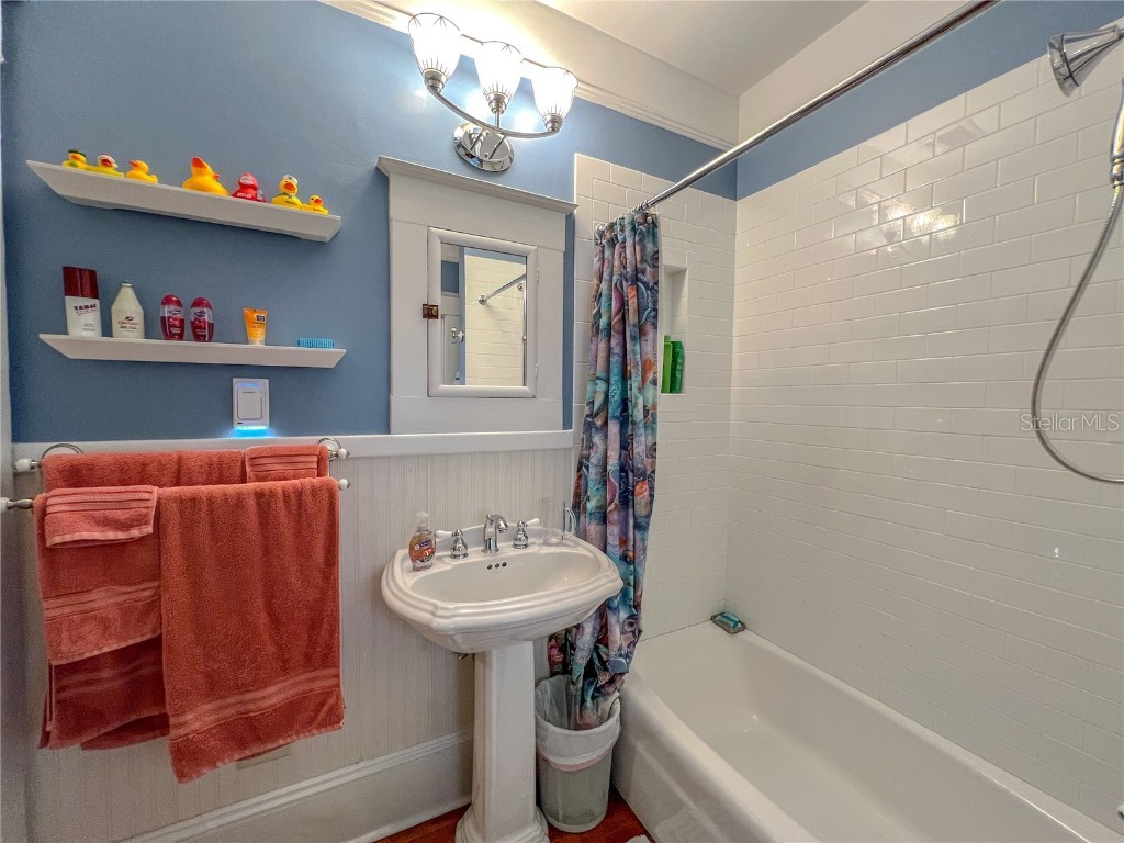 516 NE 4th Street Gainesville FL 32601 GC534805 image44