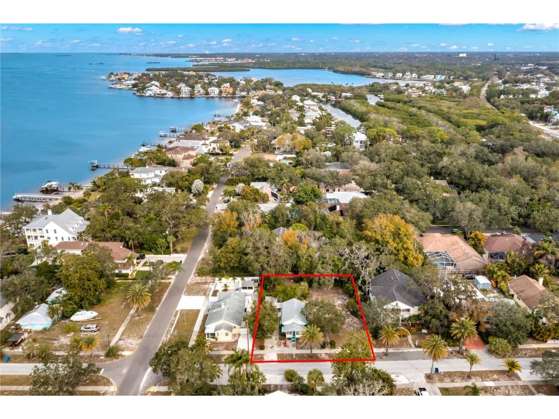 516 Ohio Avenue Crystal Beach FL 34681 U8226237 image1