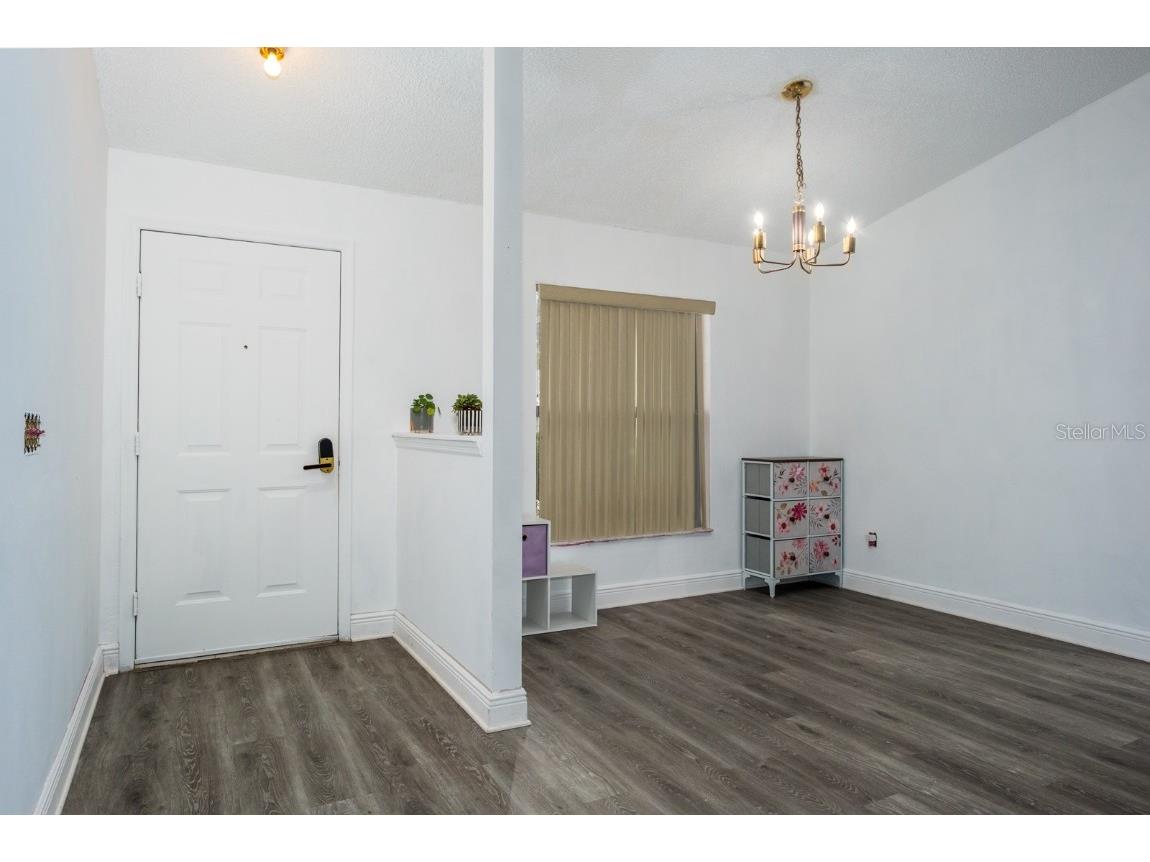 516 Rapid Falls Drive Brandon FL 33511 TB8447912 image3