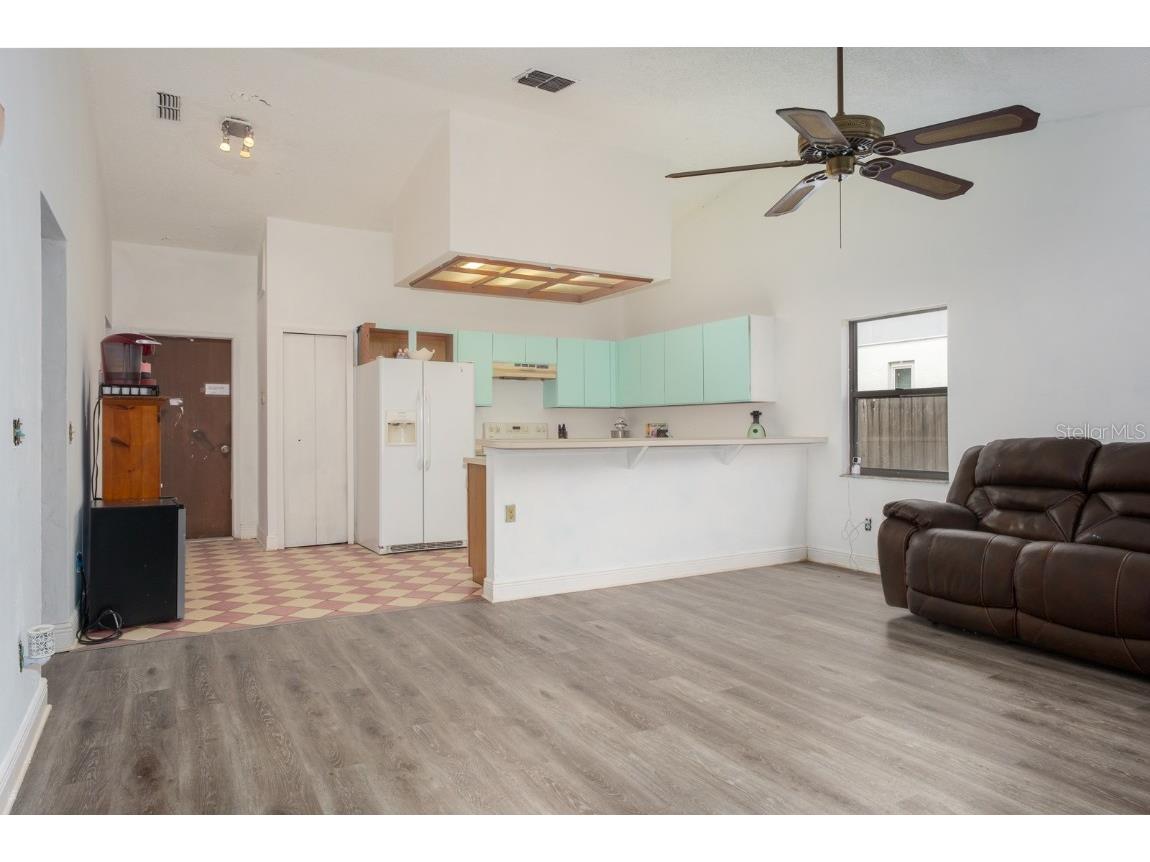 516 Rapid Falls Drive Brandon FL 33511 TB8447912 image8