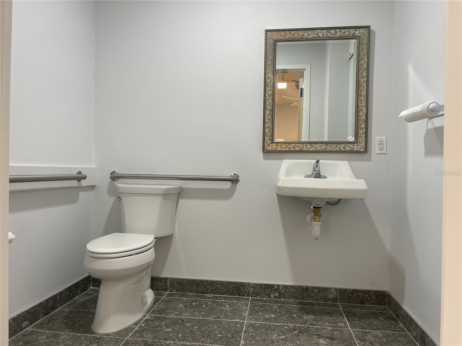 516 Tamiami Trail S #102 Nokomis FL 34275 - DONA BAY A4677014 image31