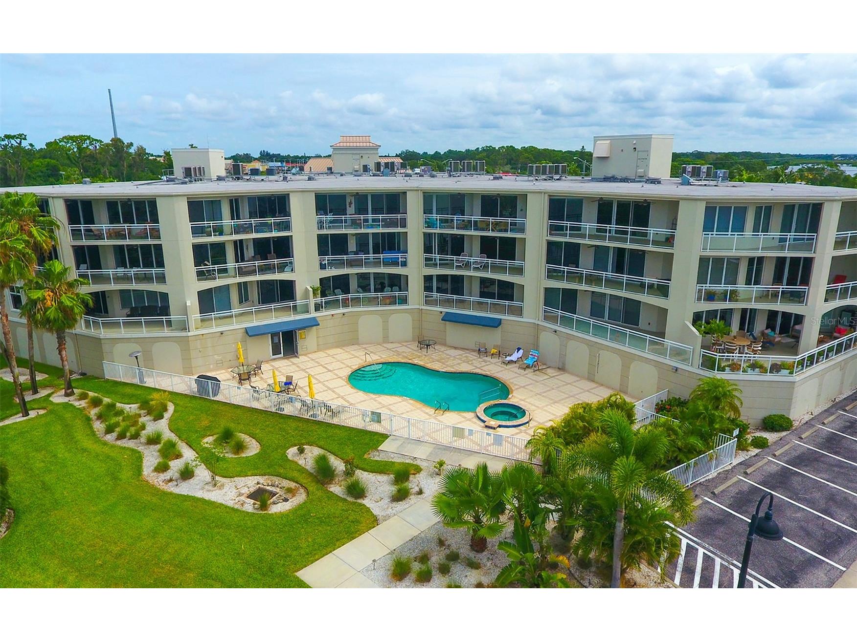 516 Tamiami Trail S #102 Nokomis FL 34275 - DONA BAY A4677014 image54