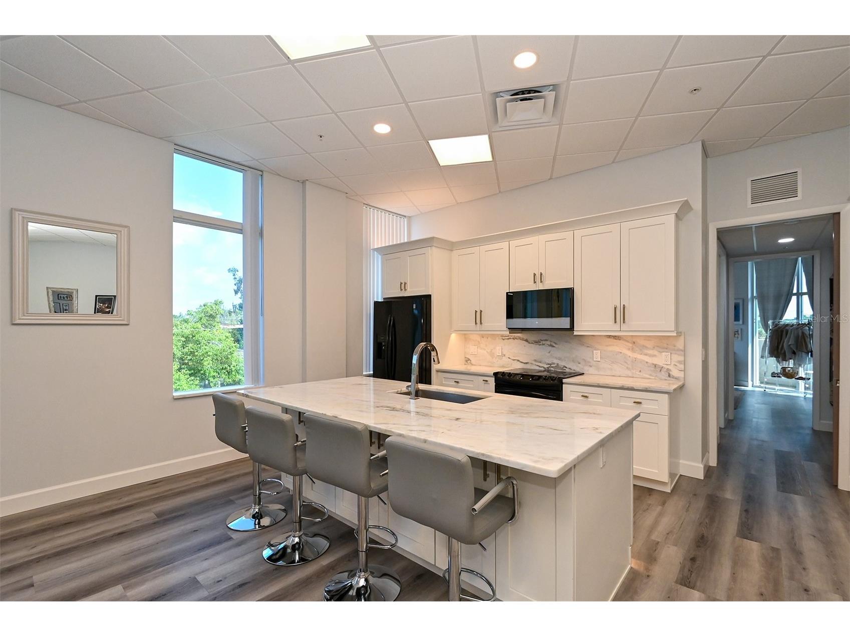 516 Tamiami Trail S #102 Nokomis FL 34275 - DONA BAY A4677077 image8