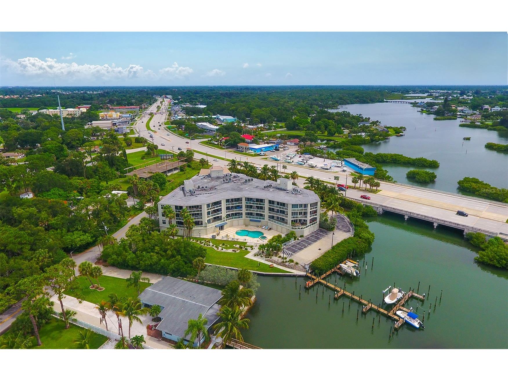 516 Tamiami Trail S #102 Nokomis FL 34275 - DONA BAY A4677149 image1