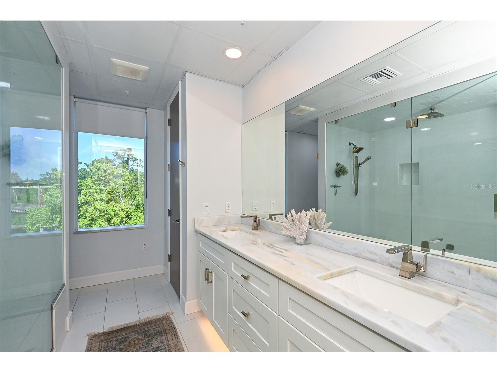 516 Tamiami Trail S #102 Nokomis FL 34275 - DONA BAY A4677149 image33