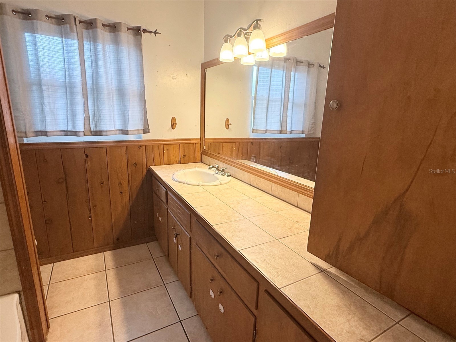 5160 102nd Way N Saint Petersburg FL 33708 TB8517626 image14