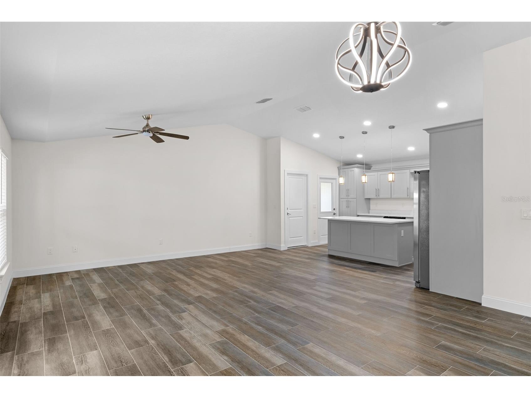 5160 80th Way N Saint Petersburg FL 33709 TB8514709 image6