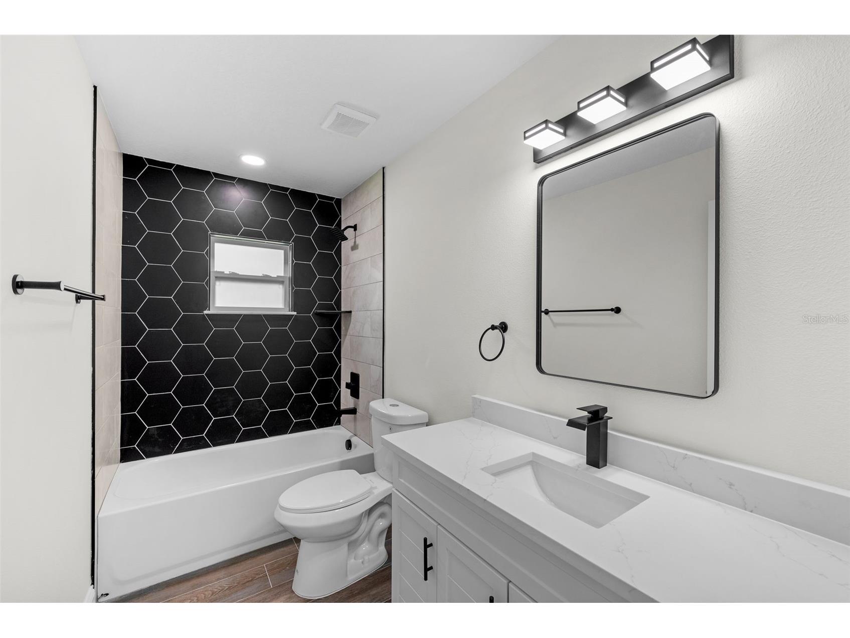 5160 80th Way N Saint Petersburg FL 33709 TB8514709 image9