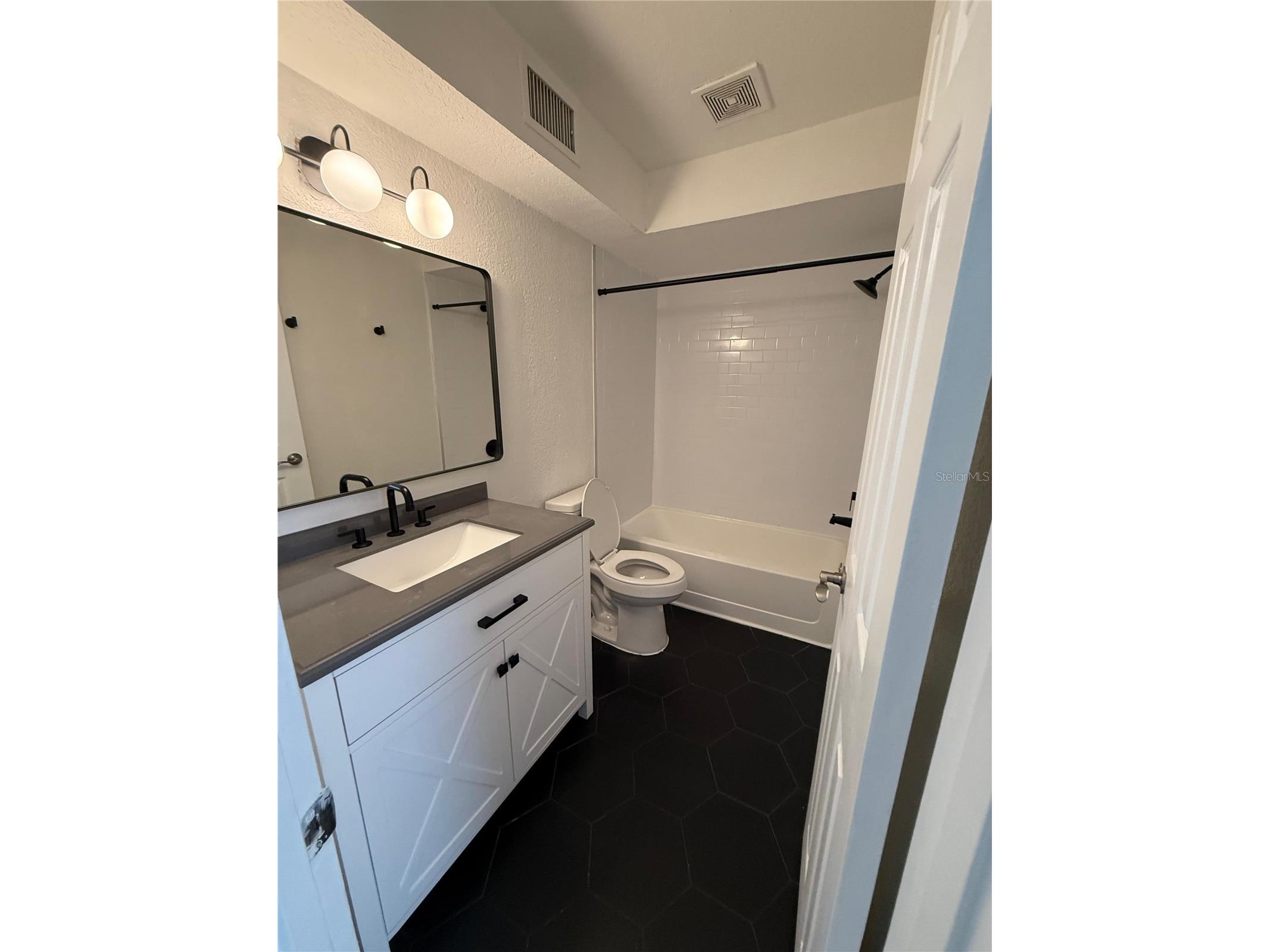 5160 Conroy Road #21 Orlando FL 32811 O6400641 image18