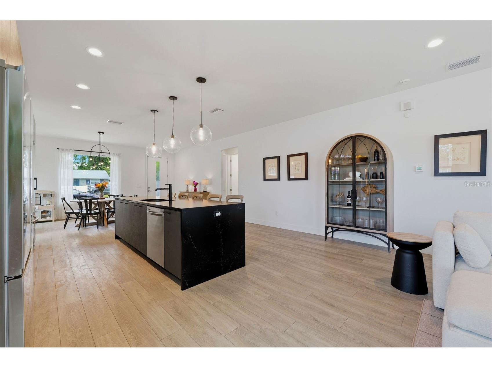 5160 Dartmouth Avenue N Saint Petersburg FL 33710 TB8506399 image18
