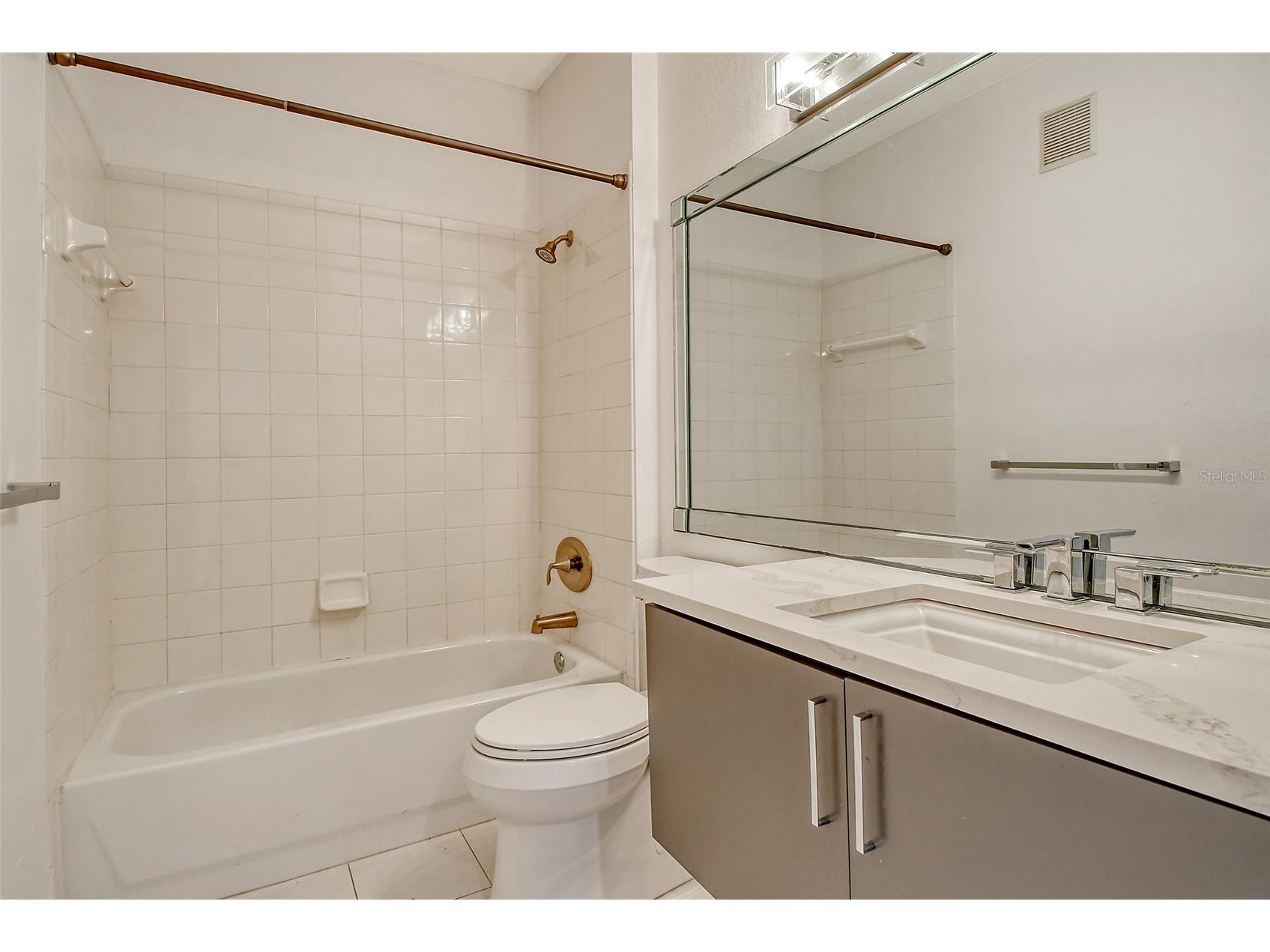 5160 Northridge Road #107 Sarasota FL 34238 A4700056 image18