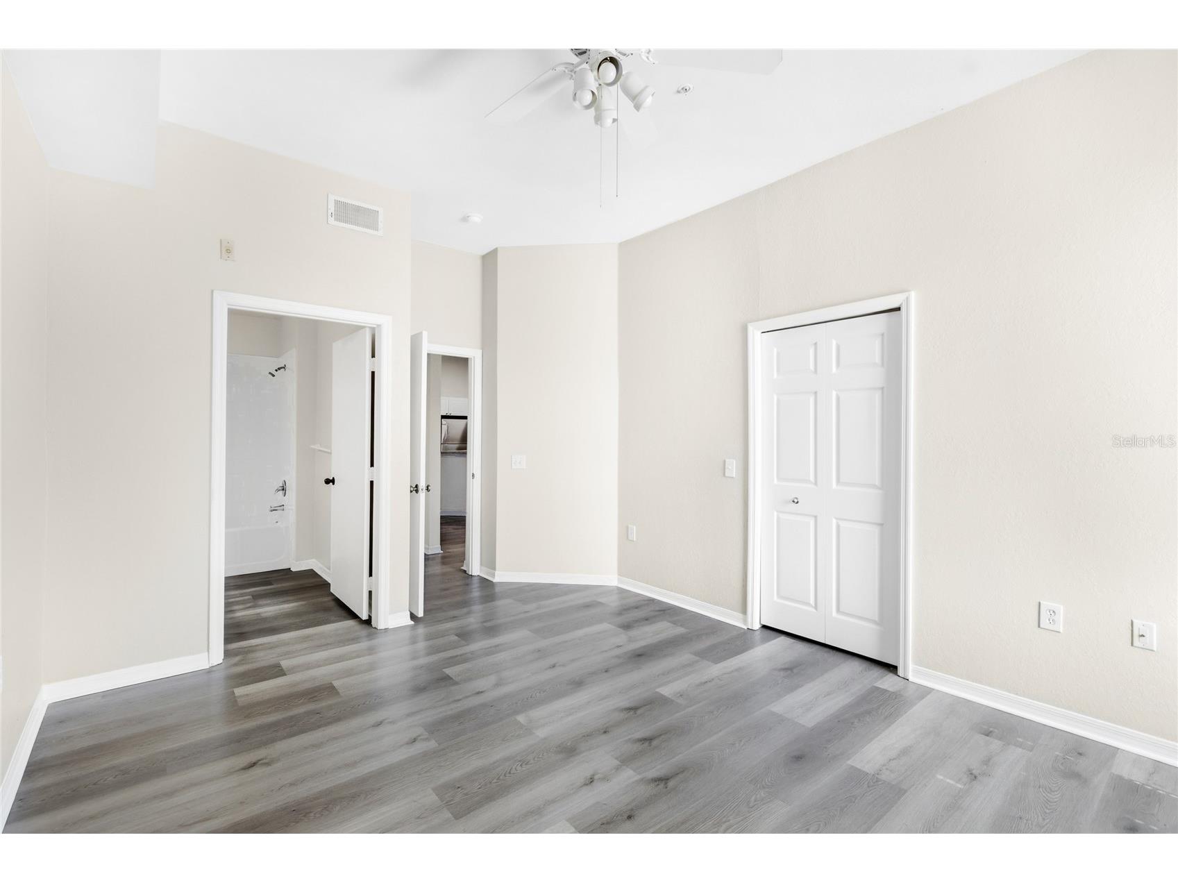 5160 Northridge Road #301 Sarasota FL 34238 A4686600 image23