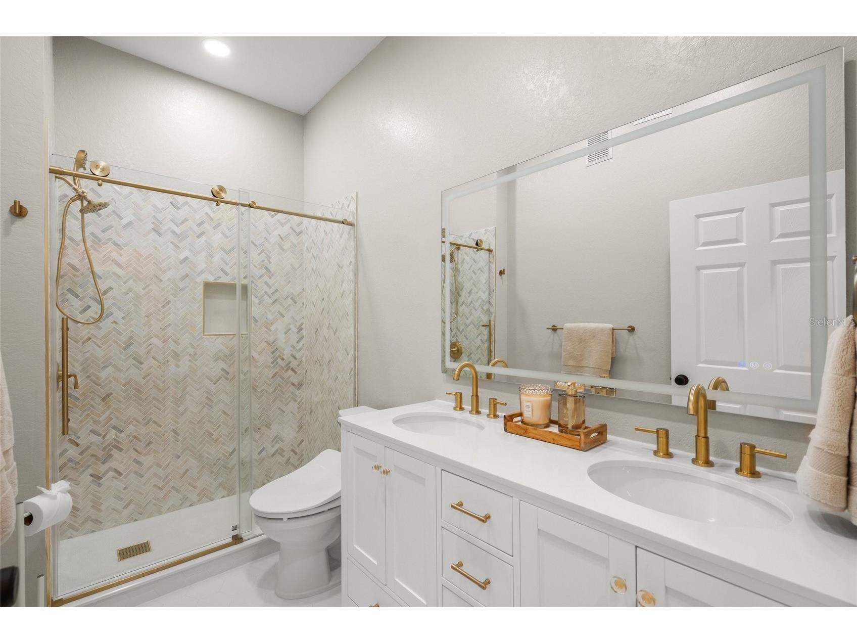 5160 Northridge Road #302 Sarasota FL 34238 A4690121 image18