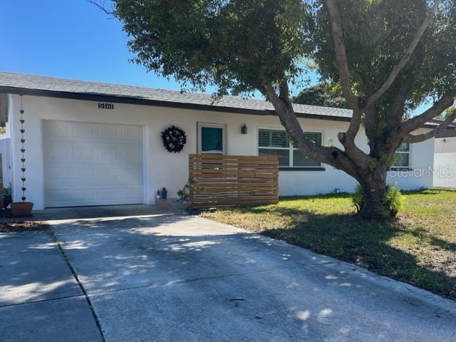 5161 102nd Way N Saint Petersburg FL 33708 U8215643 image1