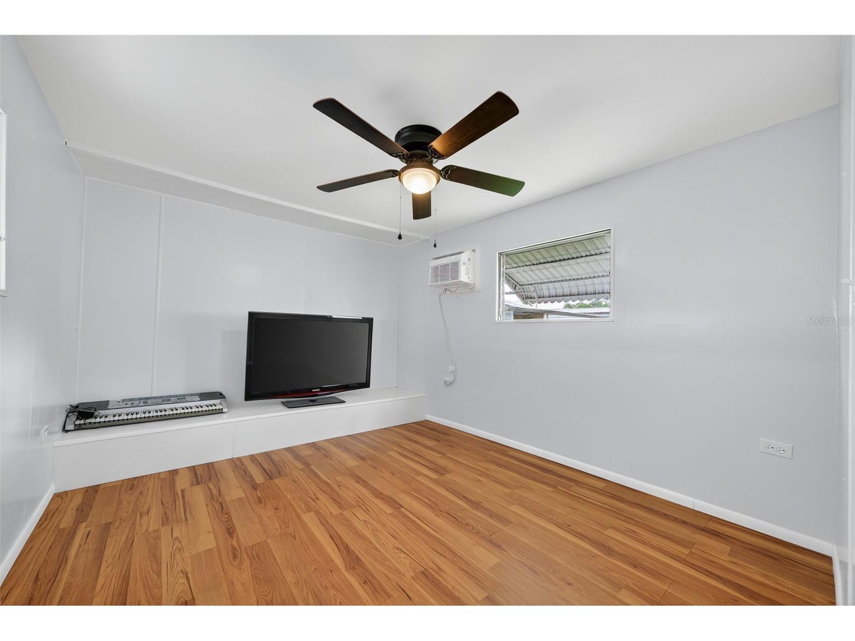 5162 Boca Raton Avenue Sarasota FL 34234 A4669539 image21