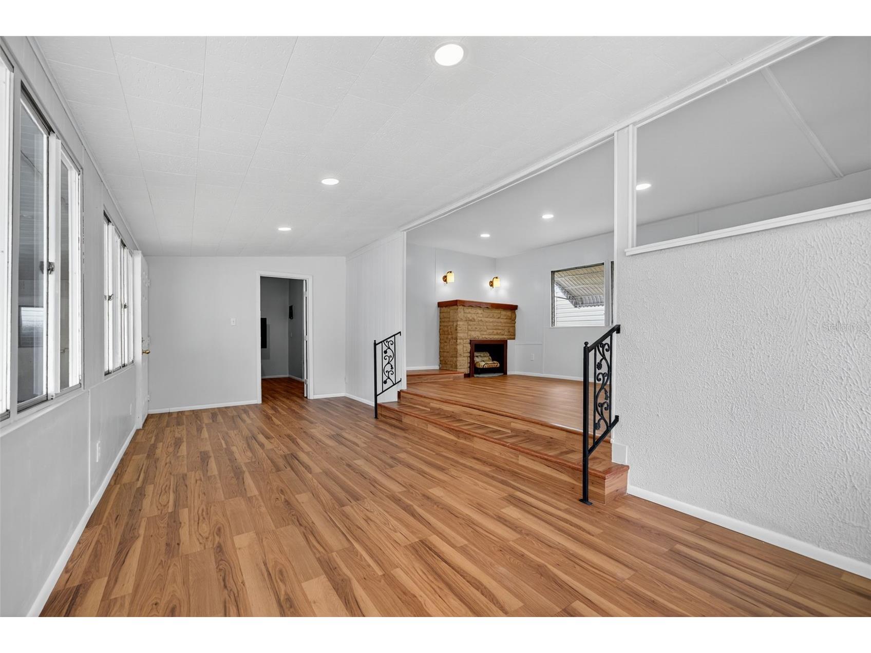 5162 Boca Raton Avenue Sarasota FL 34234 A4669539 image7