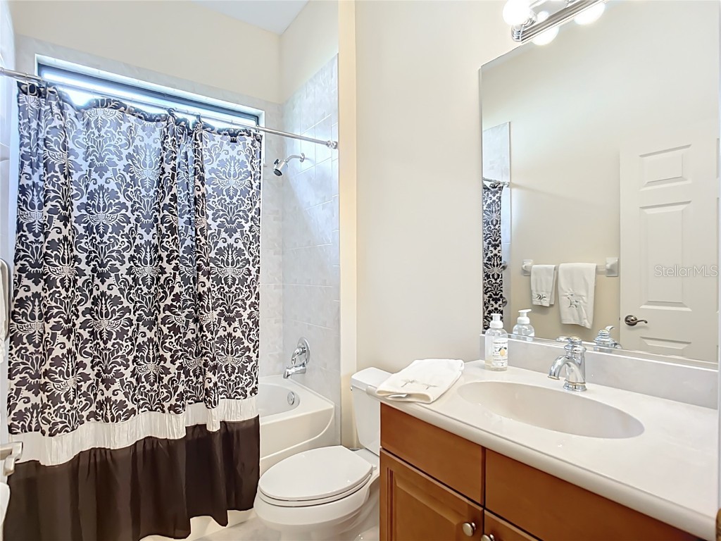 5162 Cote Du Rhone Way Sarasota FL 34238 A4660449 image35