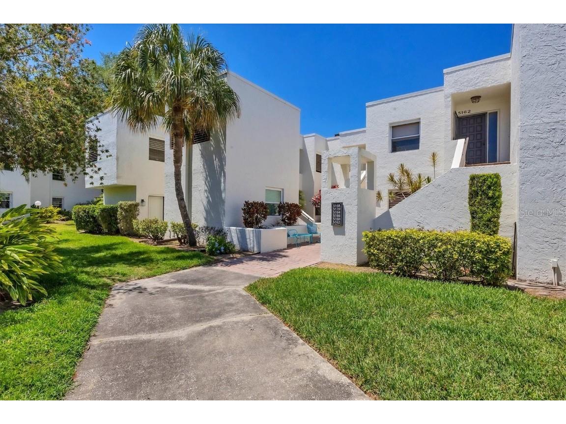 5164 Marsh Field Lane #111 Sarasota FL 34235 A4607720 image1