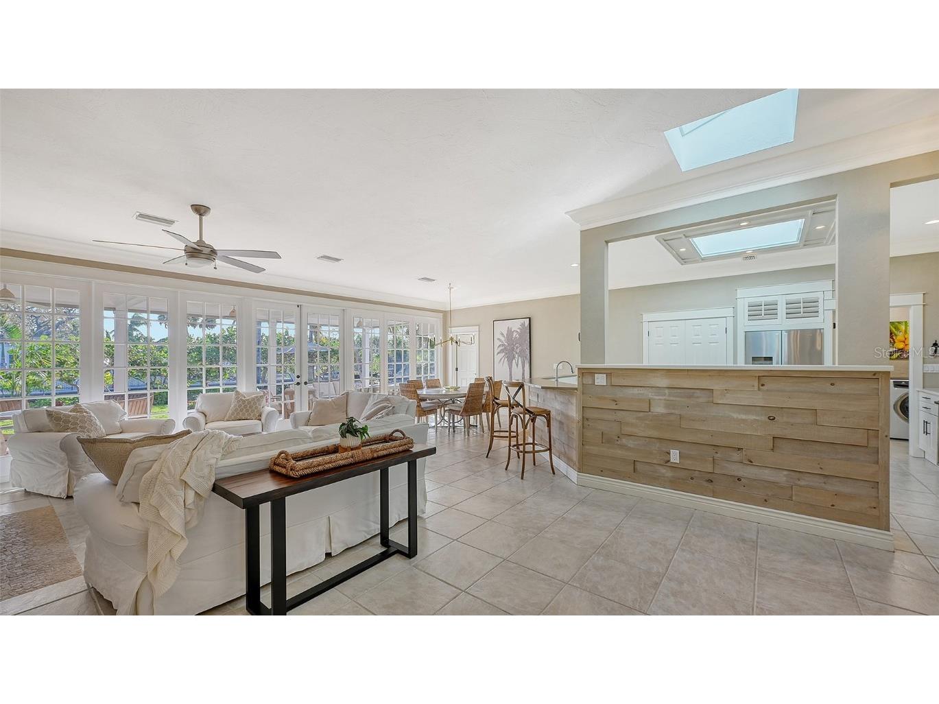 5165 Sandy Cove Avenue Siesta Key FL 34242 A4674745 image10