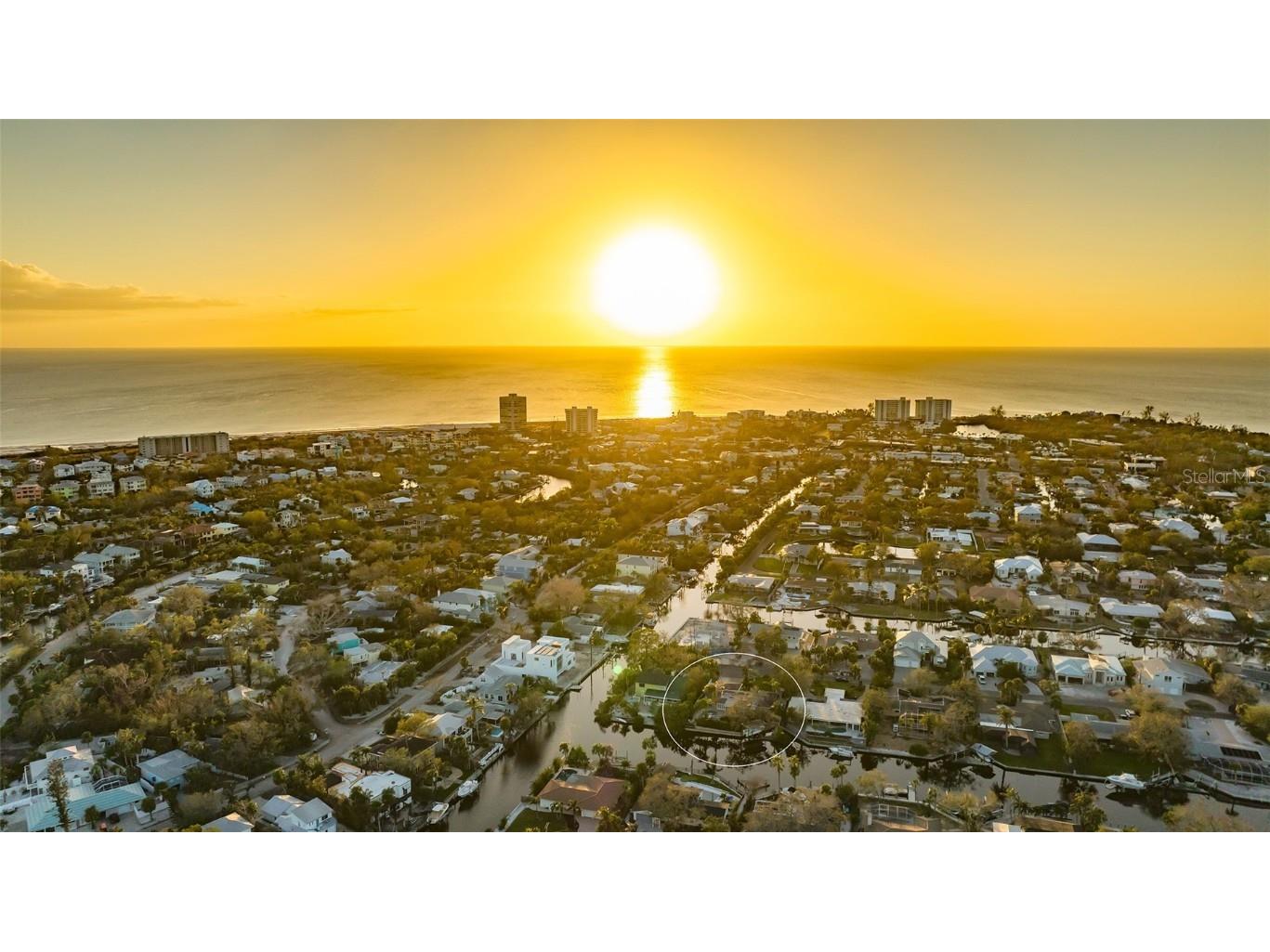 5165 Sandy Cove Avenue Siesta Key FL 34242 A4674745 image2