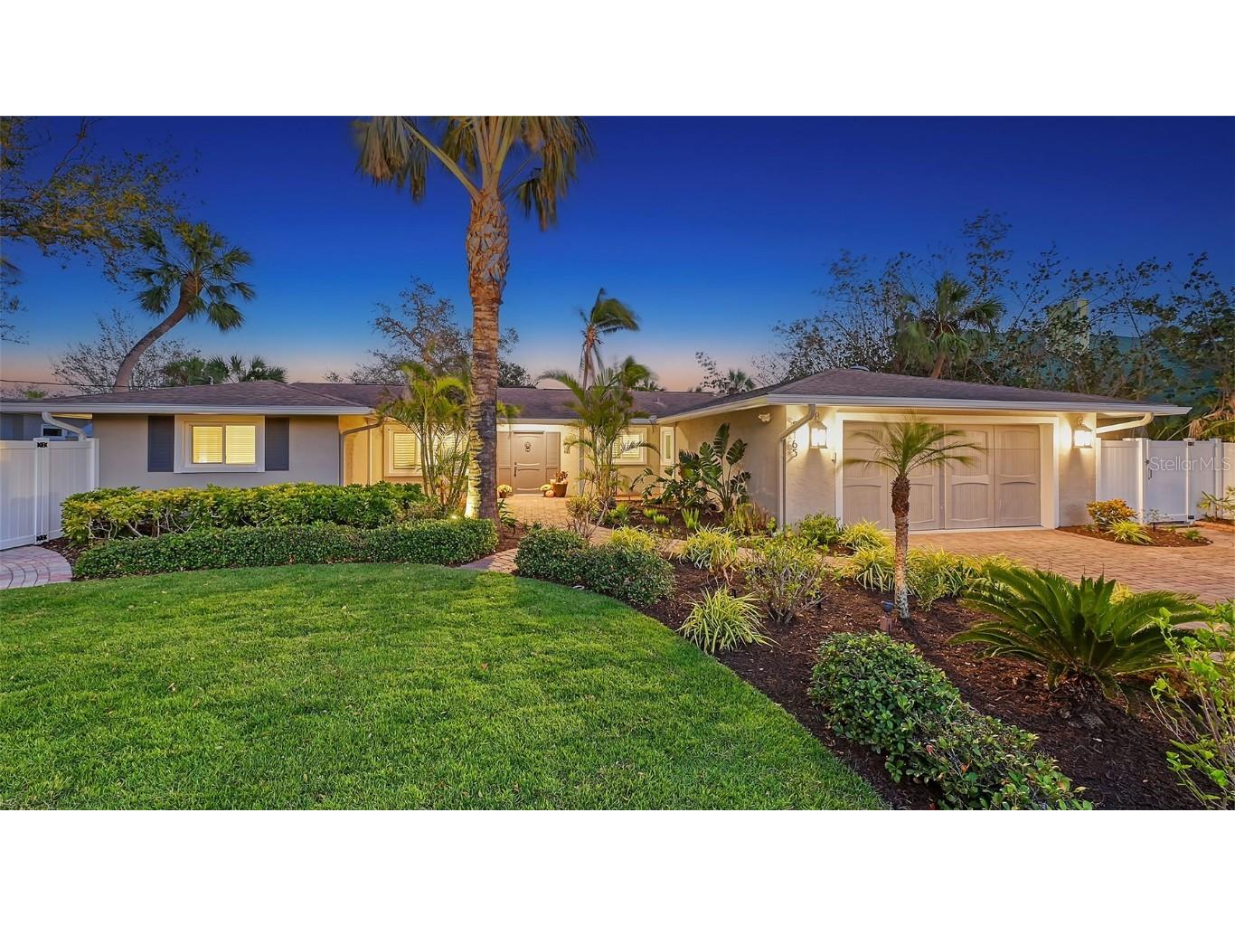 5165 Sandy Cove Avenue Siesta Key FL 34242 A4674745 image3