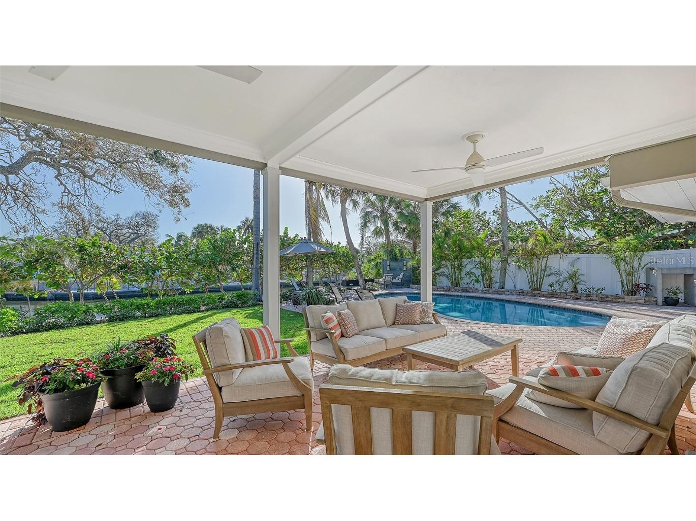 5165 Sandy Cove Avenue Siesta Key FL 34242 A4674745 image33