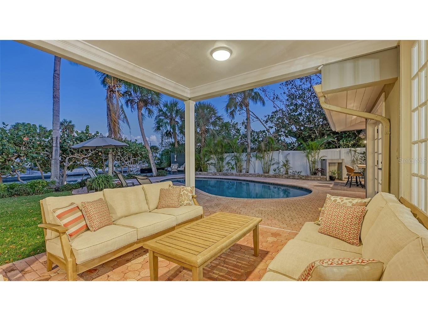 5165 Sandy Cove Avenue Siesta Key FL 34242 A4674745 image34