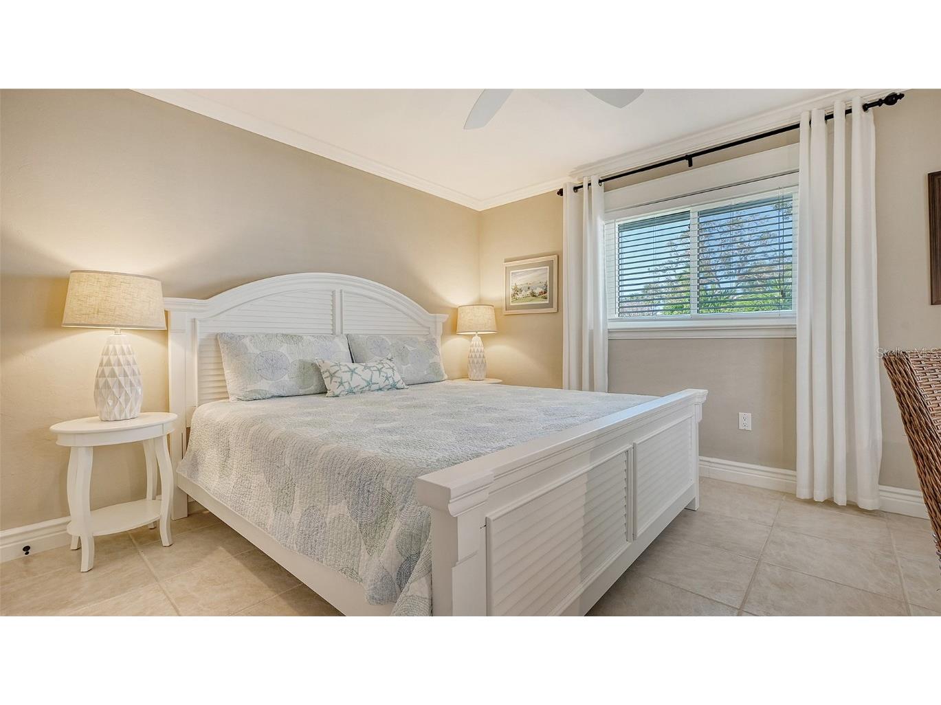 5165 Sandy Cove Avenue Siesta Key FL 34242 A4674745 image41