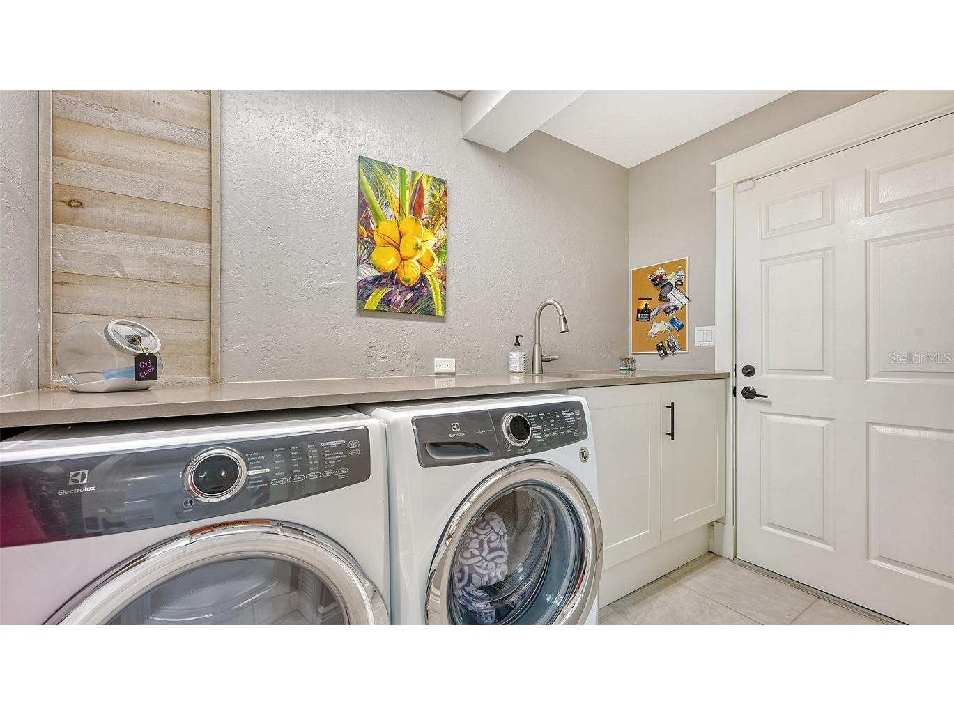 5165 Sandy Cove Avenue Siesta Key FL 34242 A4674745 image42