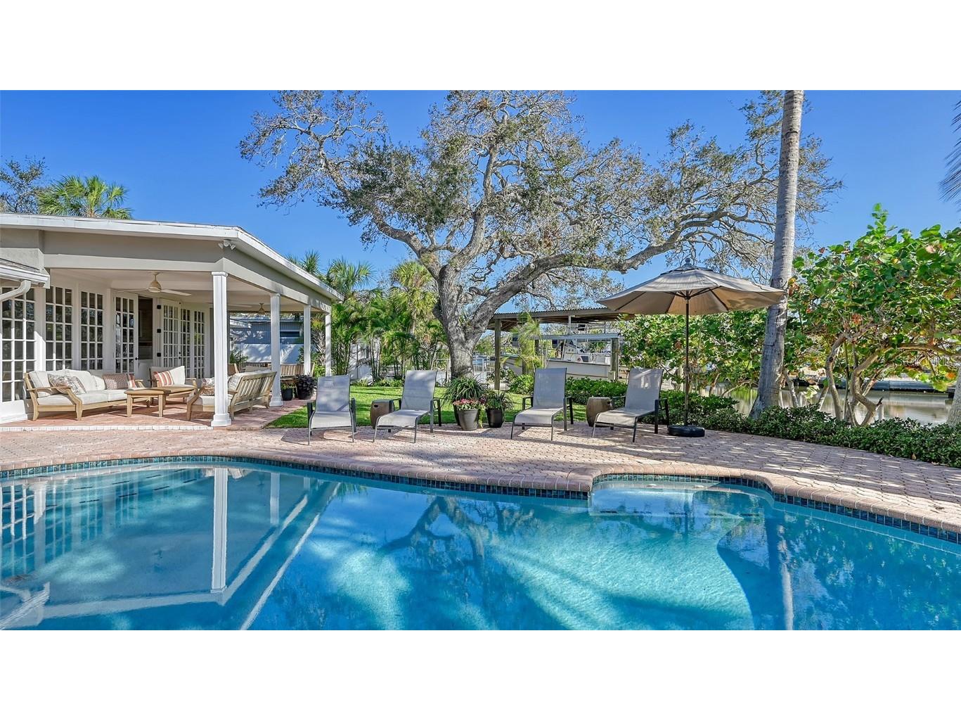 5165 Sandy Cove Avenue Siesta Key FL 34242 A4674745 image47