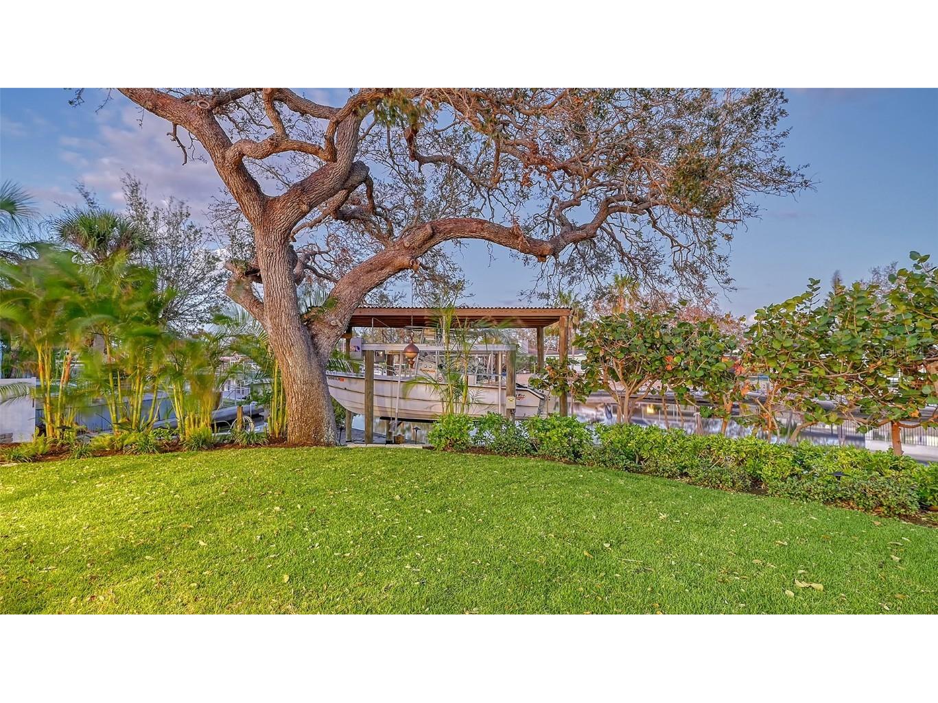 5165 Sandy Cove Avenue Siesta Key FL 34242 A4674745 image67