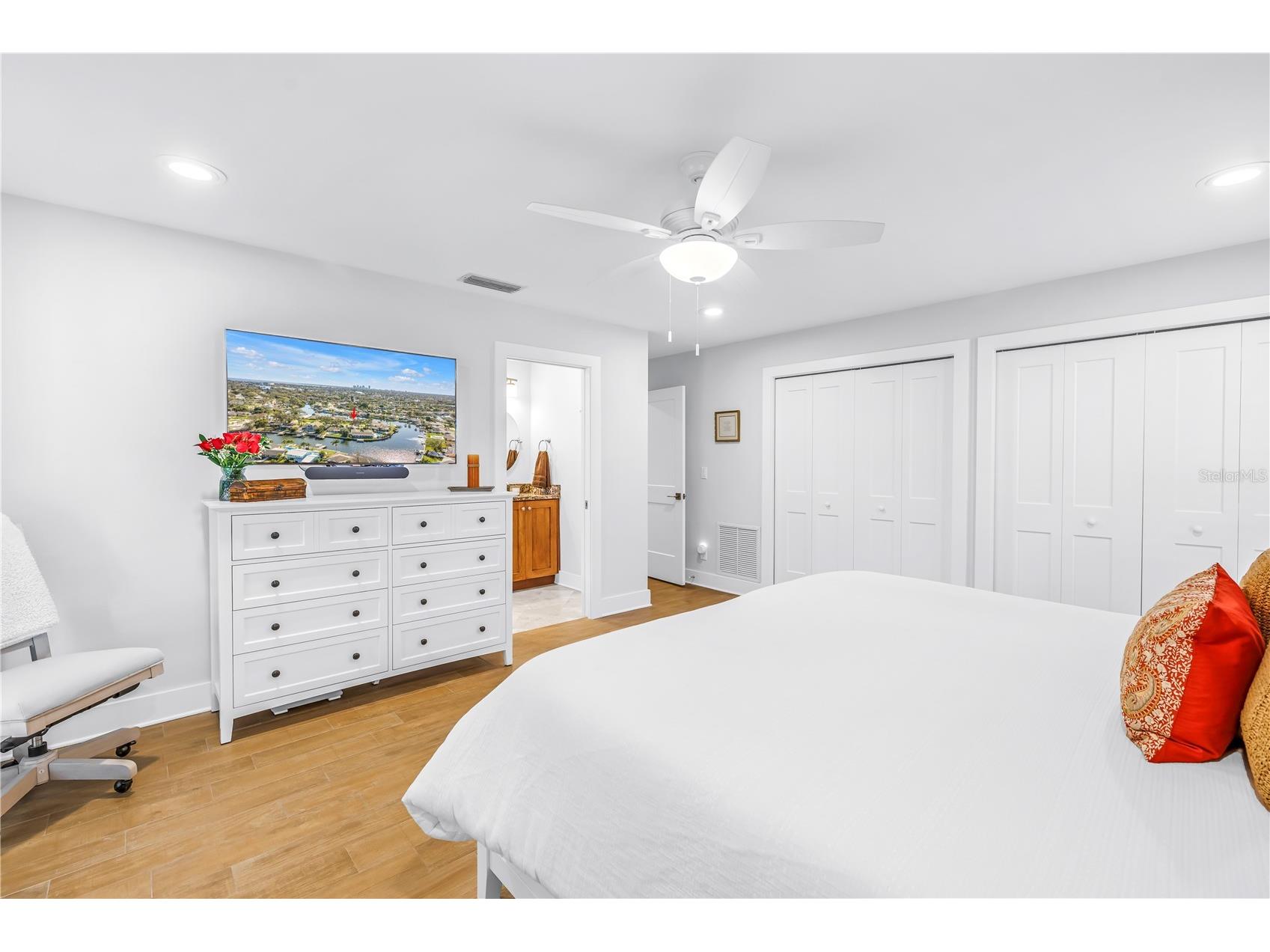 5166 Horseshoe Place NE Saint Petersburg FL 33703 TB8471710 image19