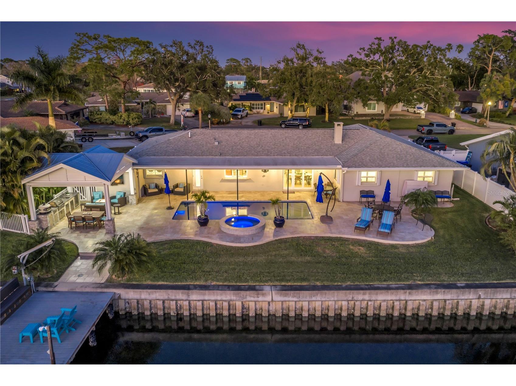 5166 Horseshoe Place NE Saint Petersburg FL 33703 TB8471710 image2