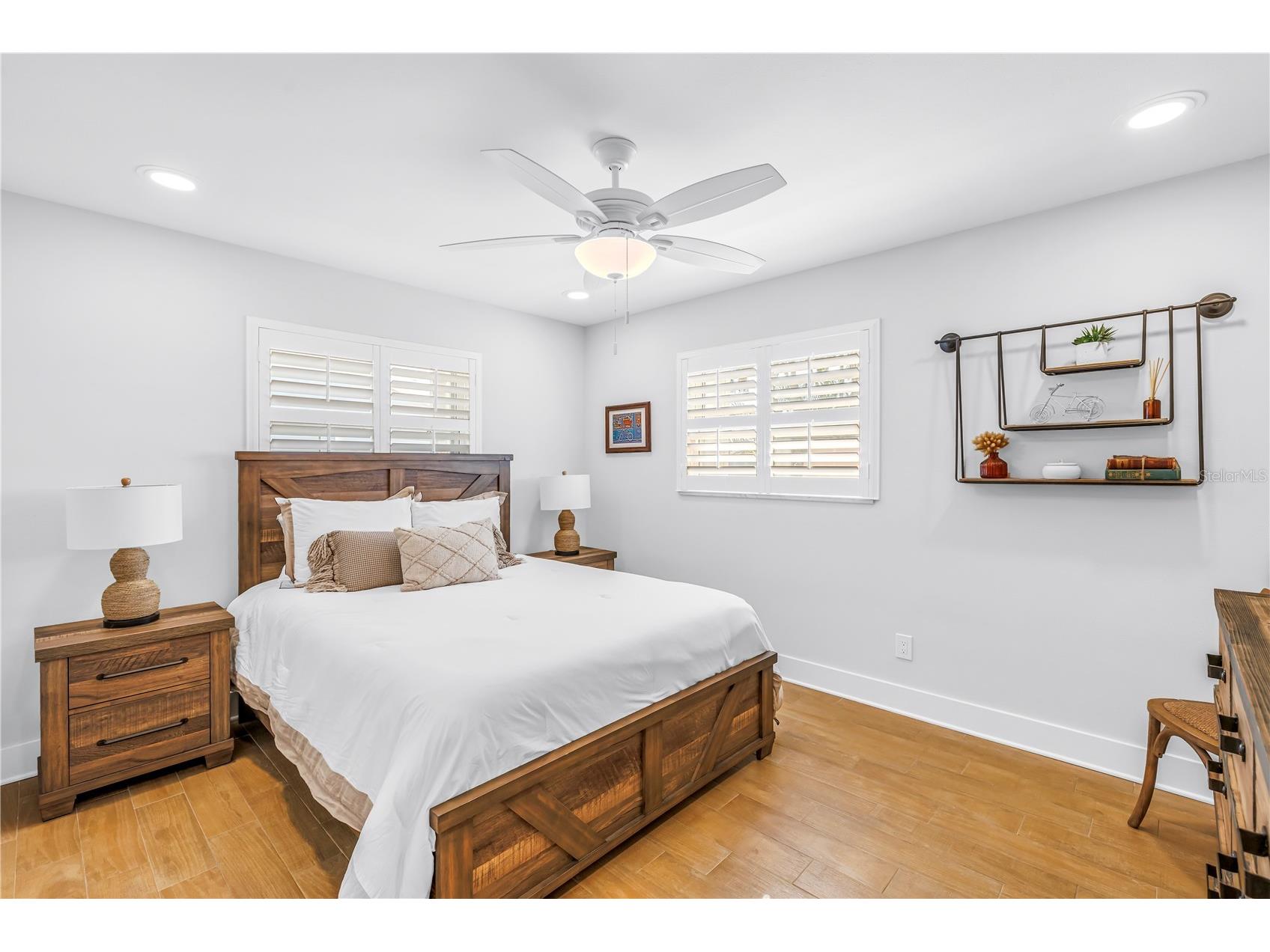 5166 Horseshoe Place NE Saint Petersburg FL 33703 TB8471710 image25