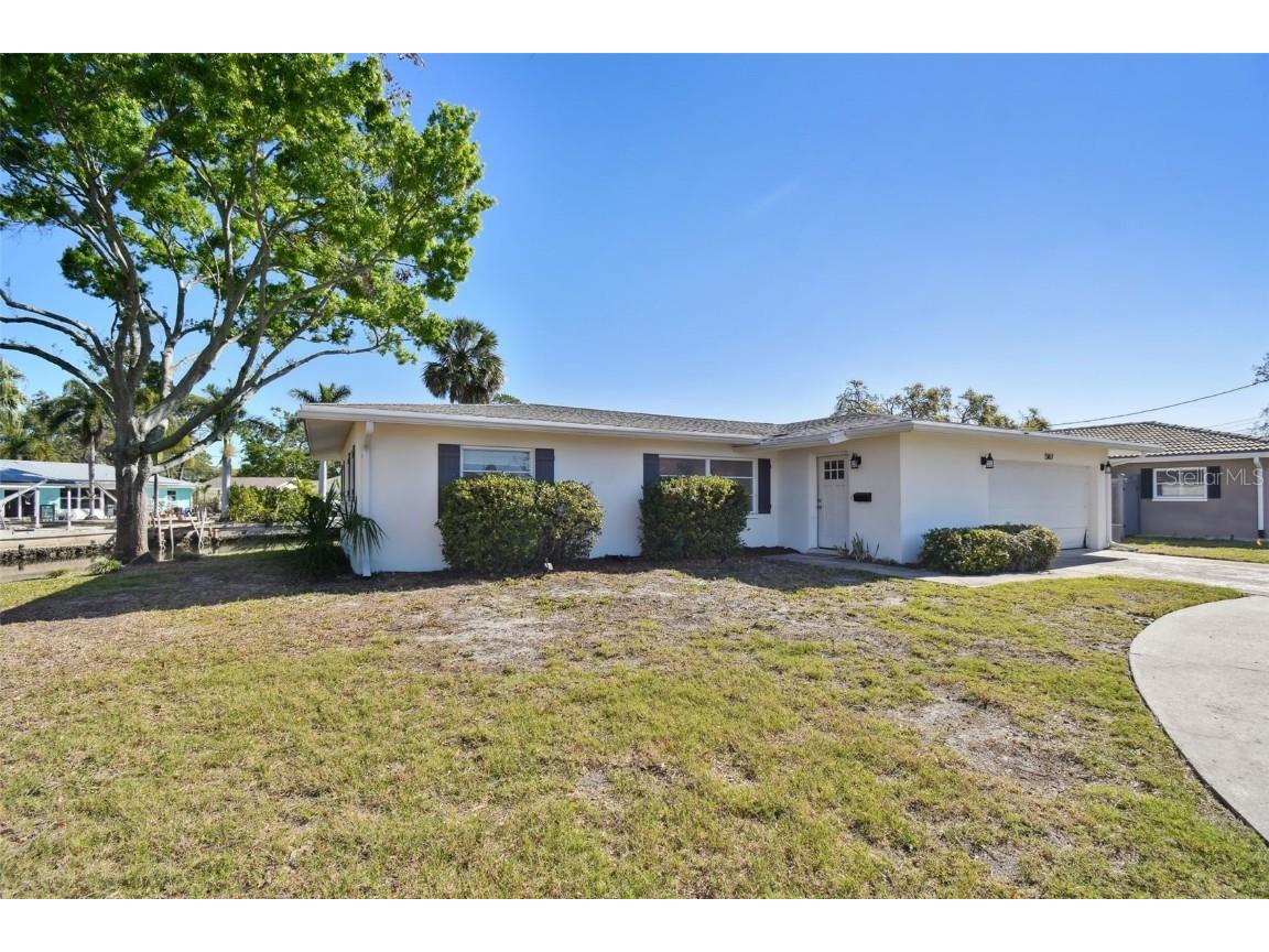 5167 Venetian Boulevard NE Saint Petersburg FL 33703 TB8361798 image1